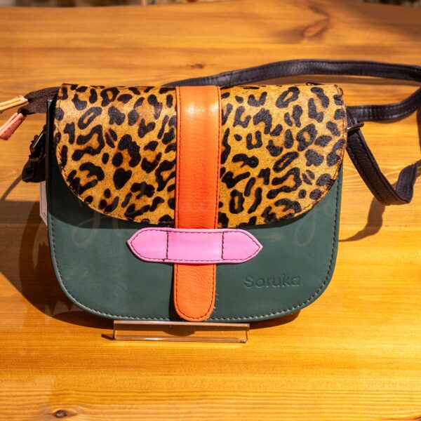 SORUKA_81027_VERDE_01