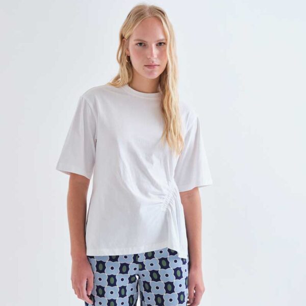 Camiseta_Blanca_100%_Algodón_Fruncido_Compañía_Fantástica_63C/11008