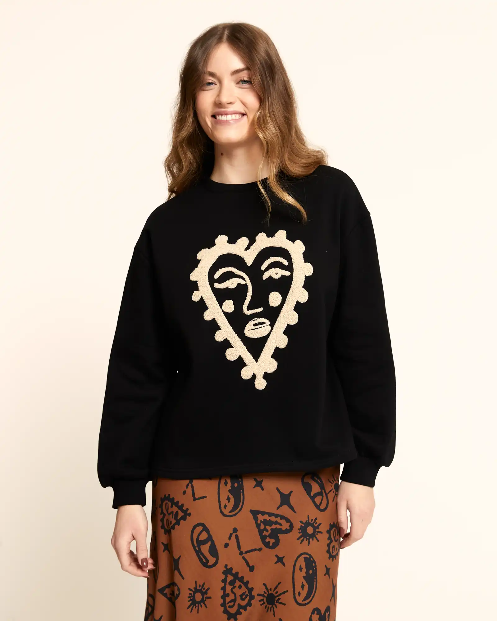 Sudadera_Corazón_negro_pepaloves_112384
