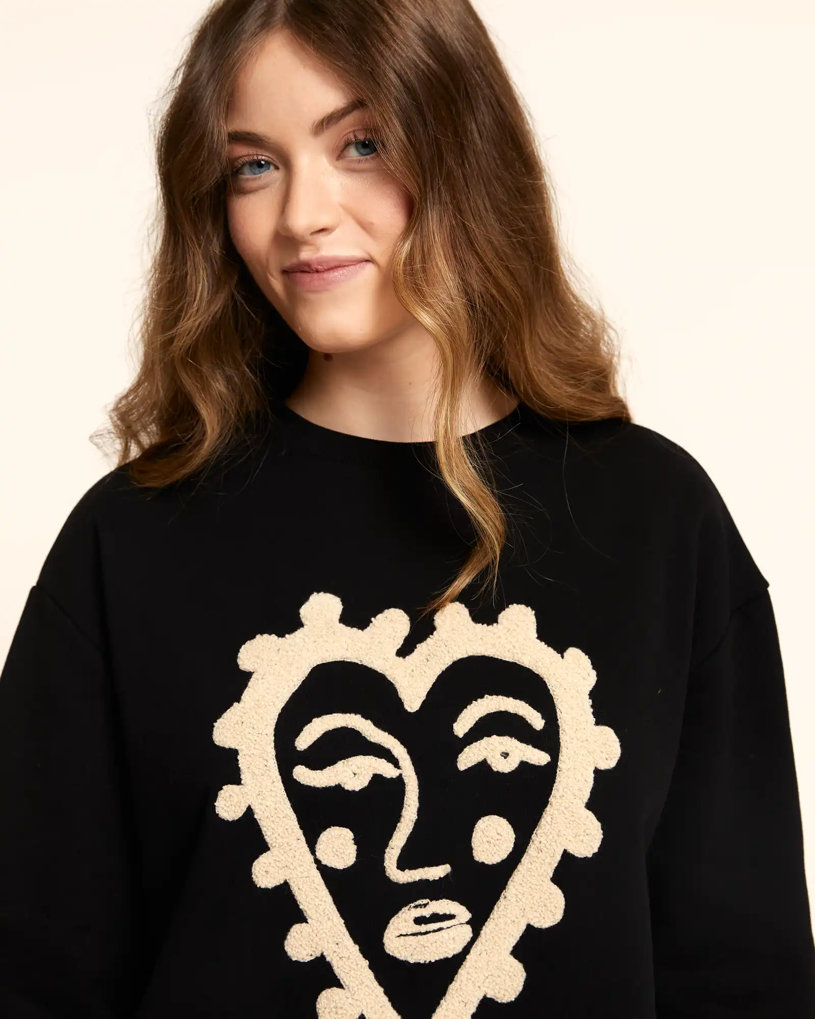 Sudadera_Corazón_negro_pepaloves_112384