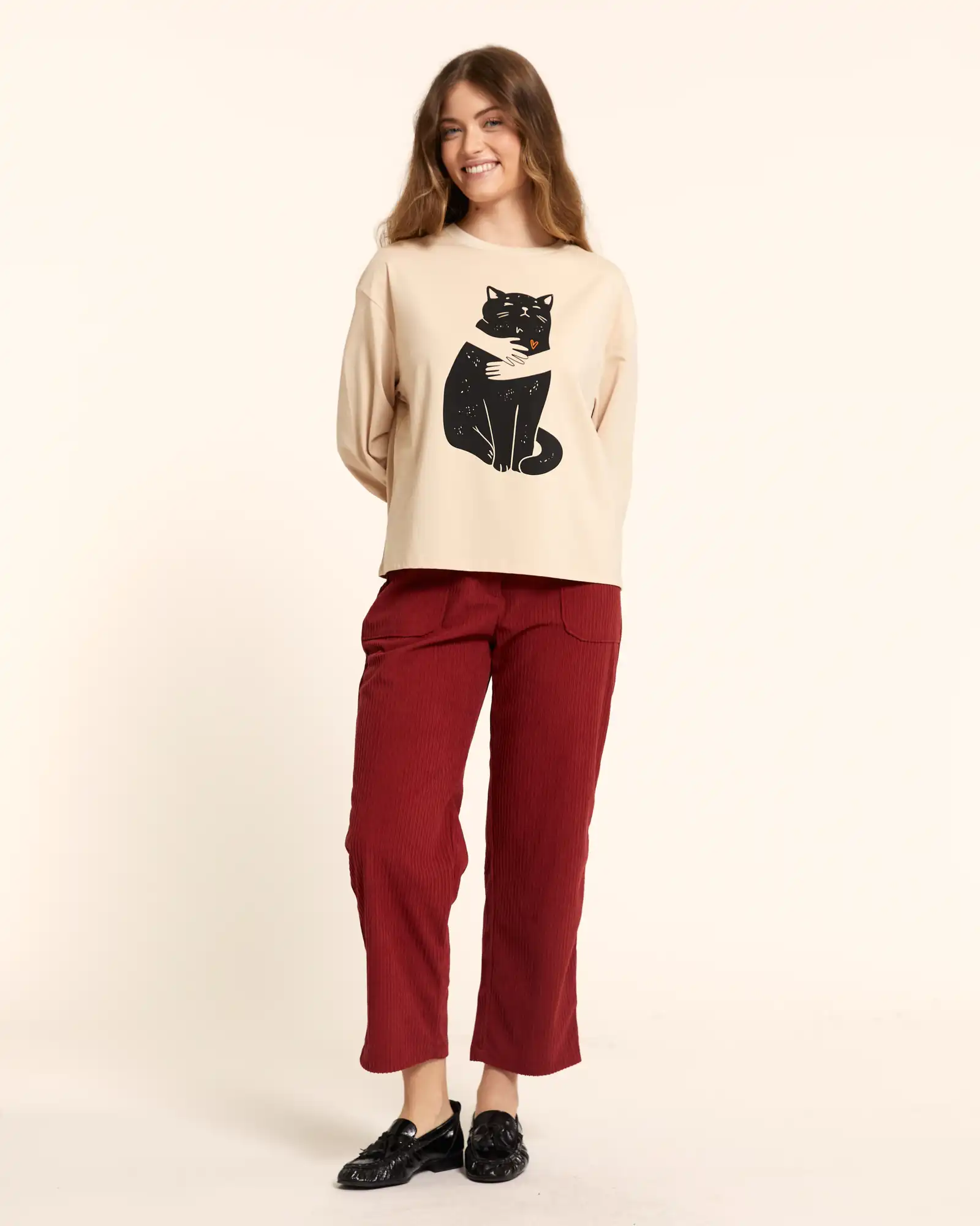 Camiseta_Black_Cat_beige_pepaloves_112407
