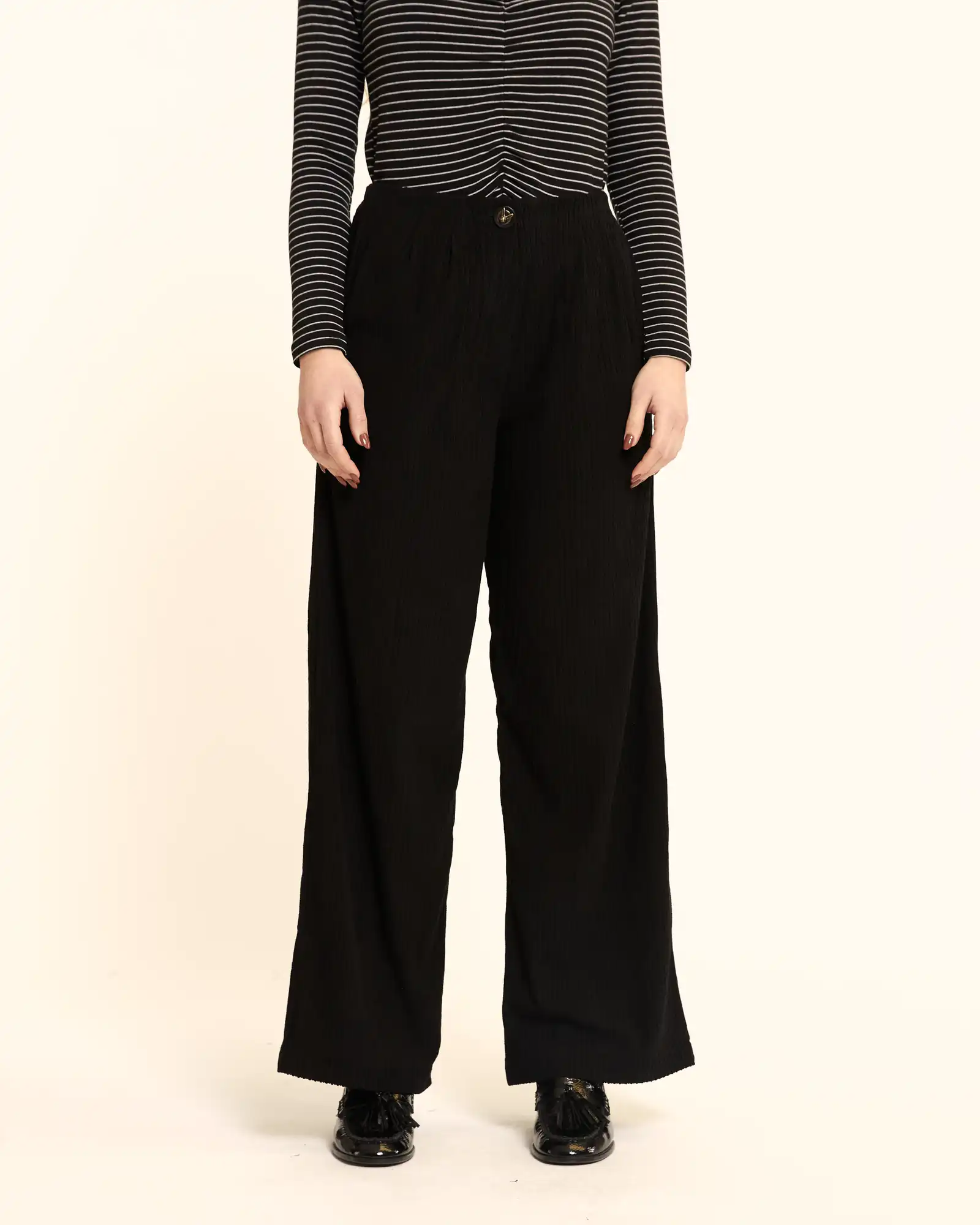 Pantalón_Pana_ancho_negro_Pepaloves_112467