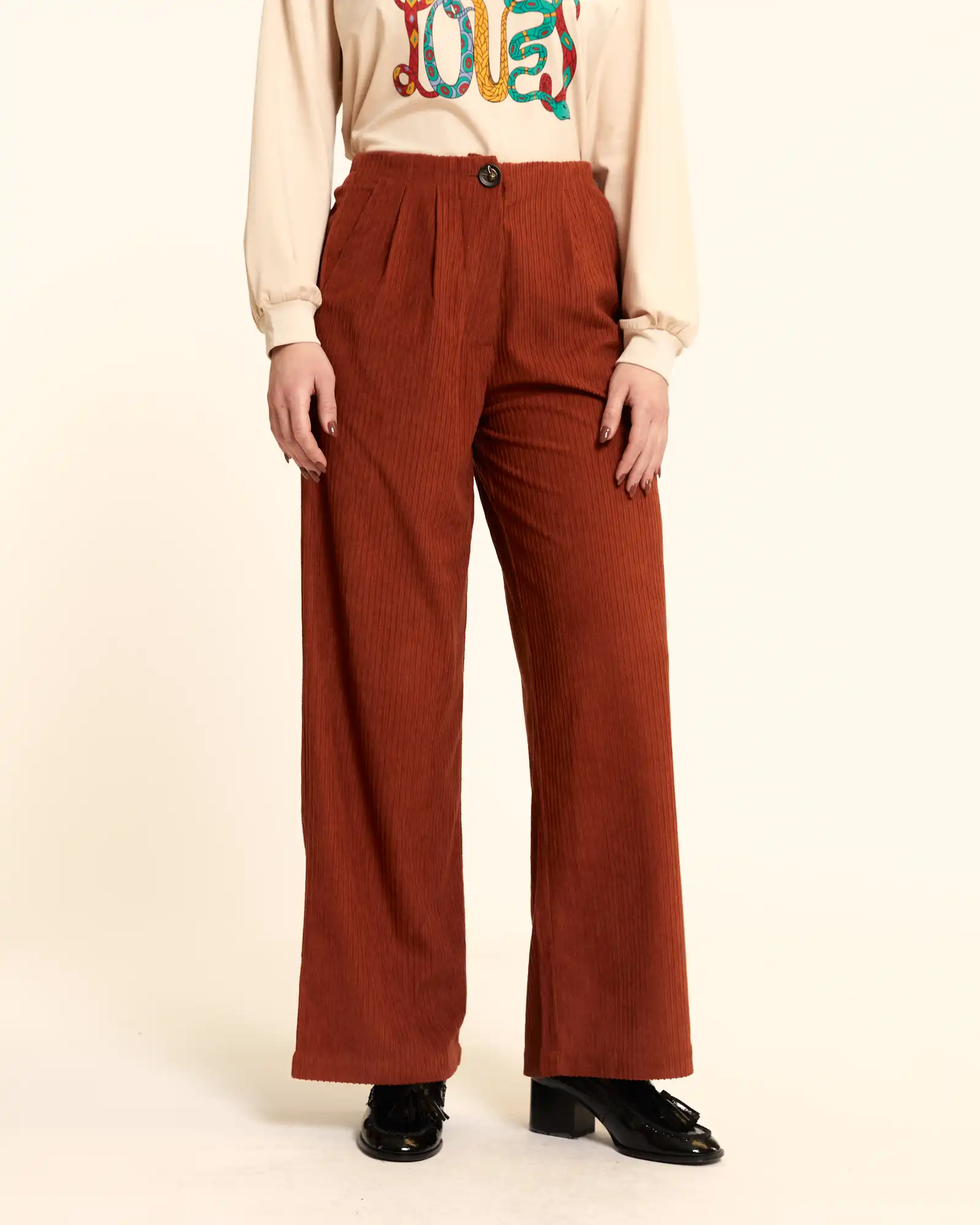 Pantalón_pana_ancho_marrón_Pepaloves_112470