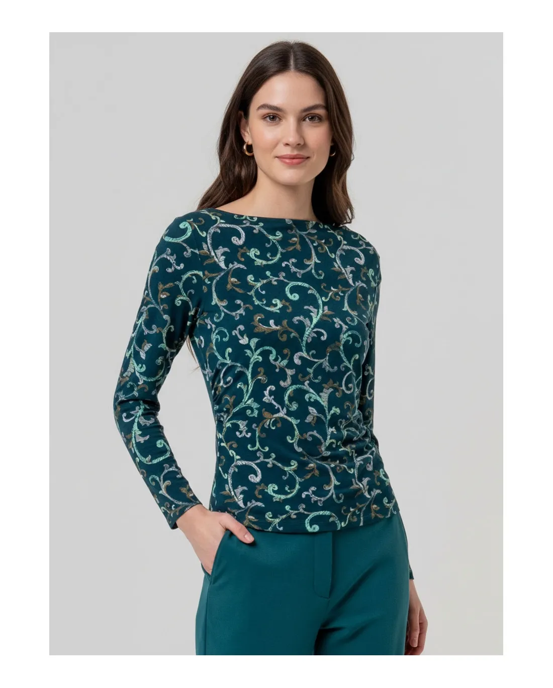 Camiseta-cuello-barca-estampado-arabesco-SURKANA-556XIVI014