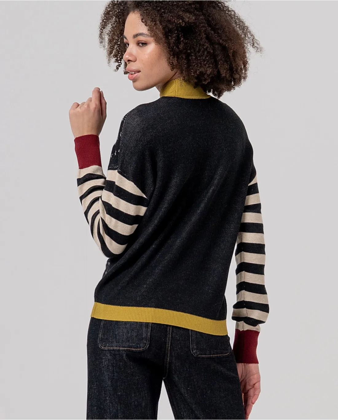 Jersey-cuello-perkins-negro-SURKANA-556FUNN232