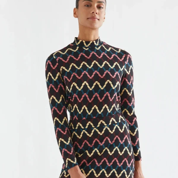 Camiseta-estampado-Skein-Compañía-Fantástica-64C_11158