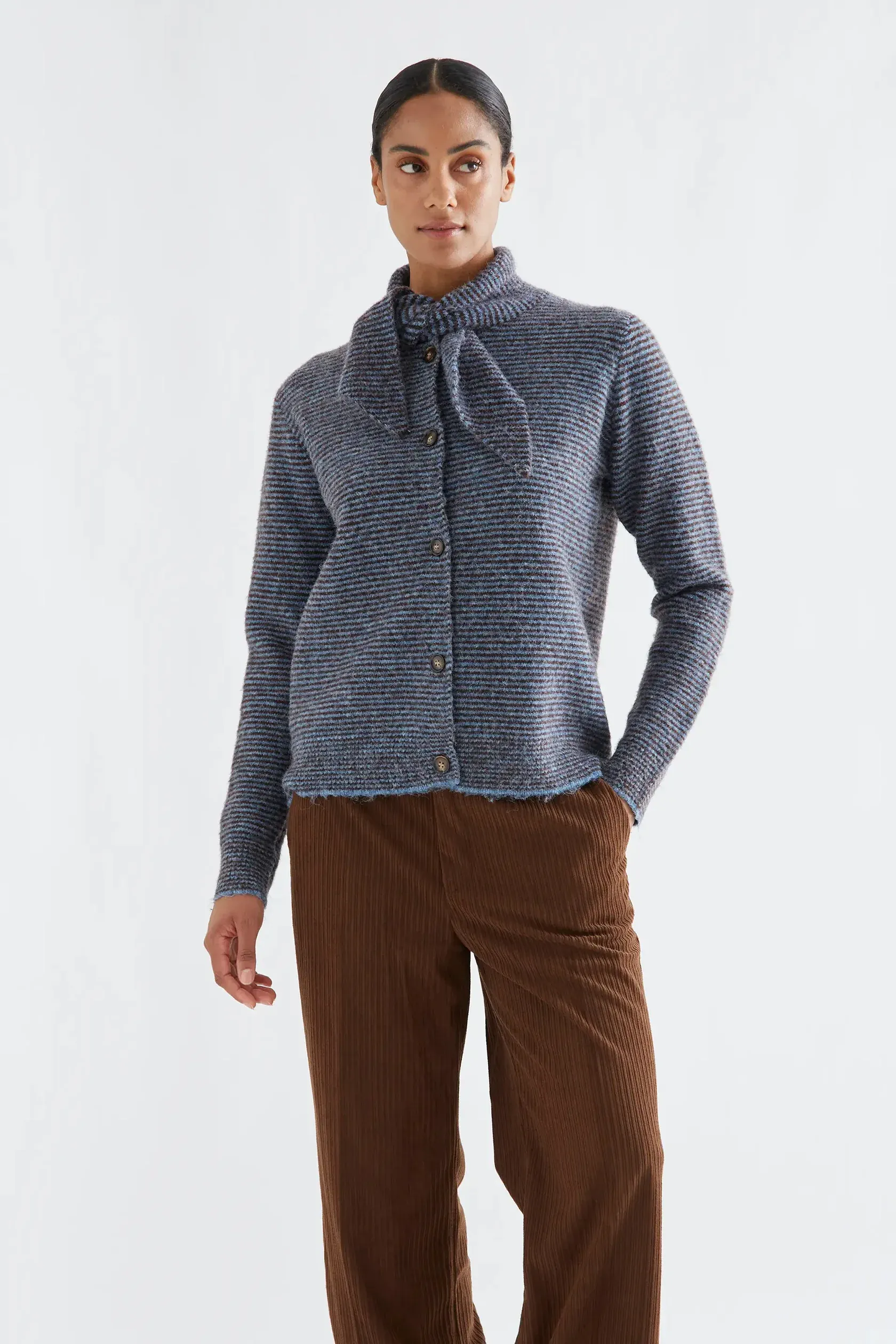 Cárdigan-punto-estampado-rayas-azul-marrón-compañía-fantástica-64C_10262