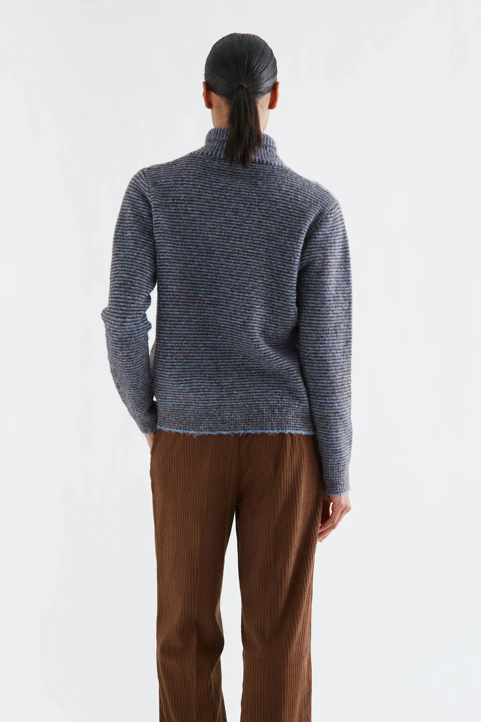 Cárdigan-punto-estampado-rayas-azul-marrón-compañía-fantástica-64C_10262